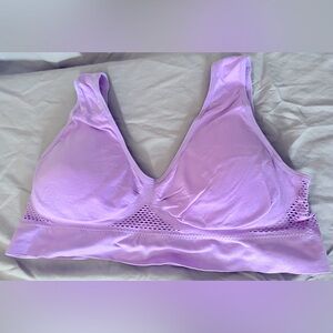 NWOT Unlisted sportsbra 3X lilac color no wire, mesh for fast dry & removal pads